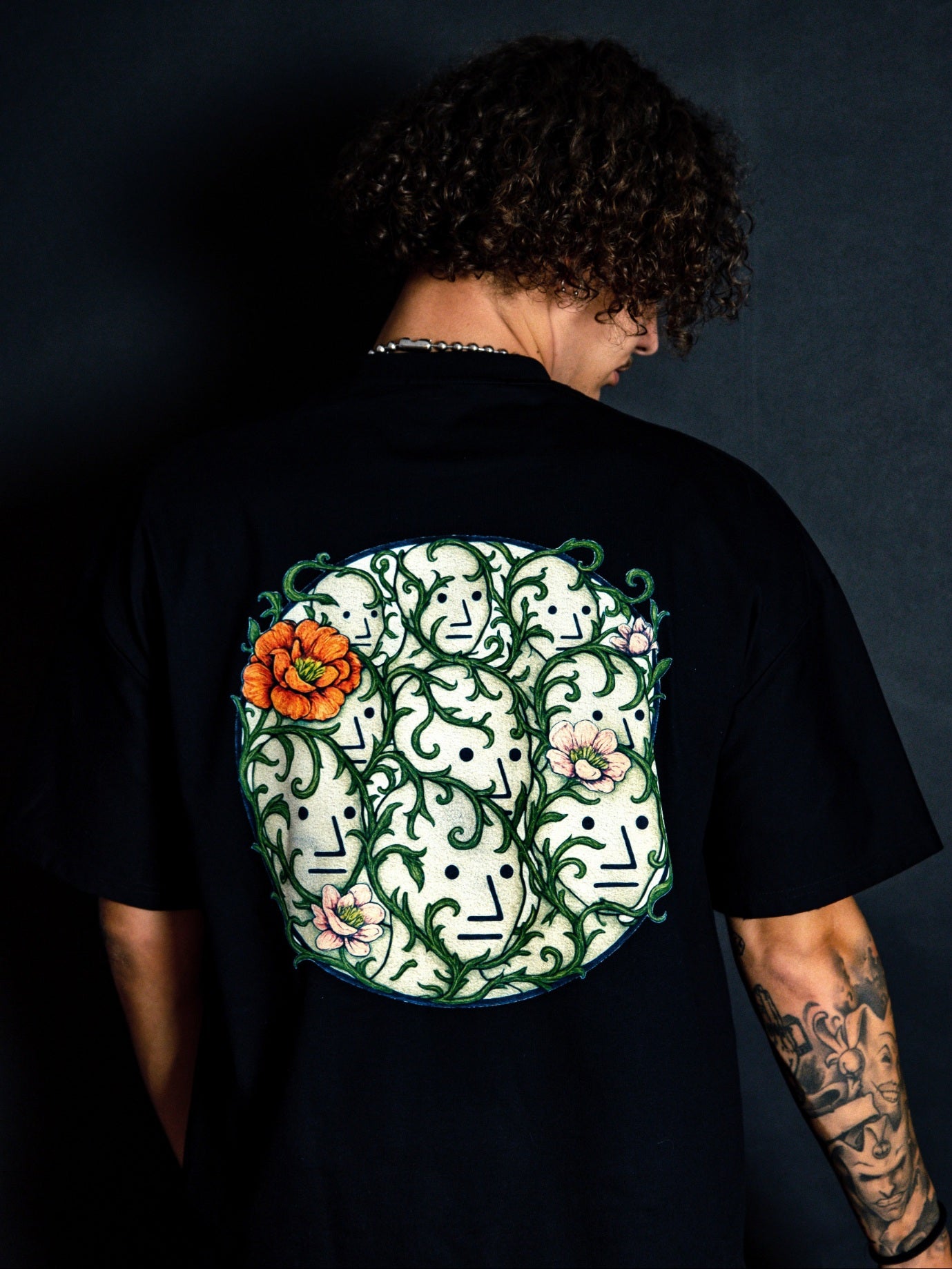 FLOURISH TEE