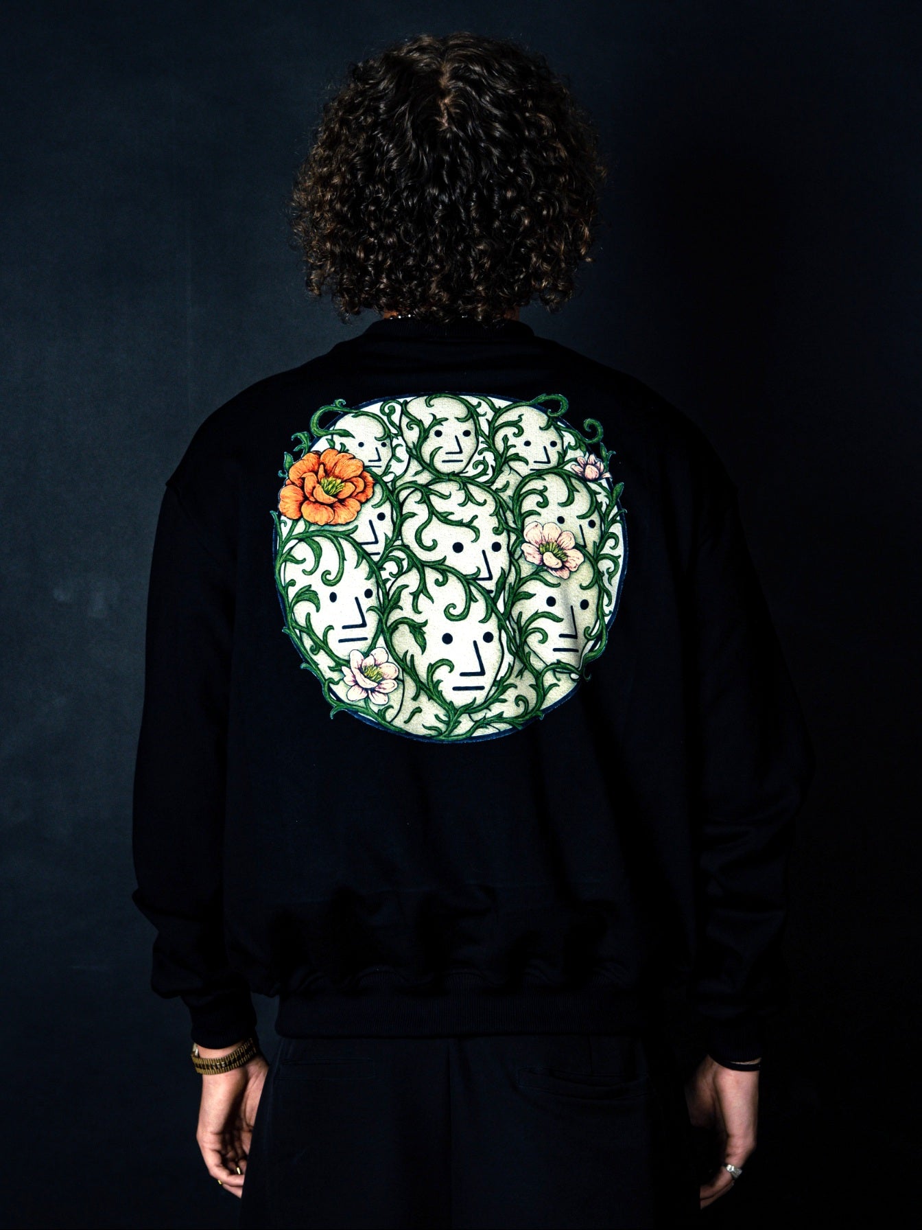 FLOURISH CREWNECK